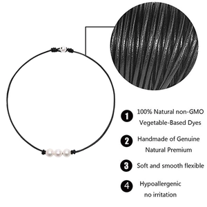 Collier en cuir fait main orné de trois perles naturelles sur un cordon noir souple