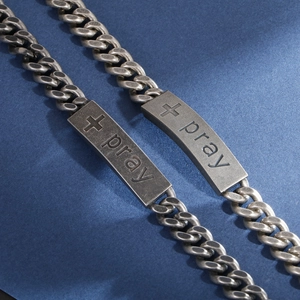 Retro stainless steel curb chain bracelet with prayer cross and engraved metal plate