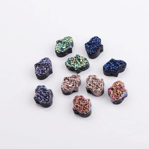 Perles main de Hamsa multicolores en résine druzy scintillante pour création de bijoux