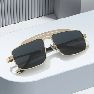 Double Bridge Square Metal Sunglasses For Men Women UV400 Protection Fashion Retro Geometric Frame Outdoor Driving Sun Glasses