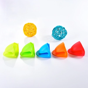 Shark-shaped colorful silicone oven mitts set for heat resistant kitchen grip and cooking