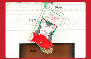 Detail of Christmas stocking for cats with size guide: 46cm length, 20cm opening, red fabric