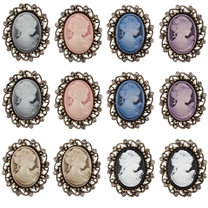 Ensemble de broches camée vintage avec relief en résine et strass brillants