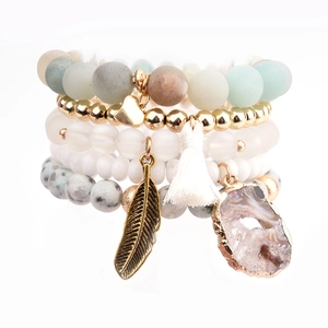 Bohemian Perlenarmband Mehrlagig Naturstein Legierung Achat Anhänger Blatt Feder Herz Quaste Mode Damen