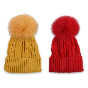 Kids Knit Beanie Hat With Large Fox Fur Pom-pom Cable Knit Warm Winter Outdoor Caps For Boys Girls