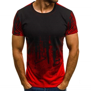 Détail d'un t-shirt de sport pour hommes avec dégradé vertical noir et rouge et col rond