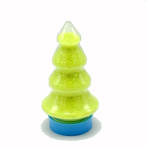 Récipient en forme de sapin de Noël rempli de sable hydrophobe jaune fluorescent