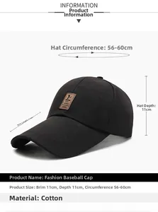 Dettaglio del cappellino nero in cotone con visiera da 11 cm e applicazione in pelle