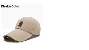 Dettaglio del cappello da baseball in cotone kaki con patch in pelle e motivo da golf