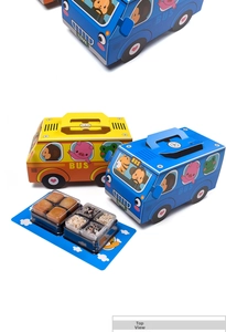 Detailed top view of cartoon bus gift boxes with transparent four-compartment snack trays