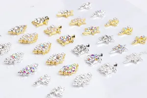 Detailed turtle and star alloy nail charms with pearls and iridescent rhinestones