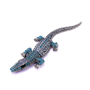 Retro Crocodile Brooch Alloy Rhinestone Inlaid Moving Body Flexible Animal Pin Jewelry For Men Women Realistic Style