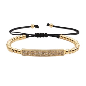 Bracciale intrecciato regolabile con perline dorate e barra a corona in zirconi cubici