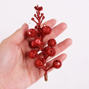 Tiges de baies rouges scintillantes pour décorations de sapin de Noël et couronnes