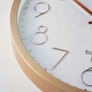 Modern champagne gold silent wall clock with 3D silver numbers and light blue dial