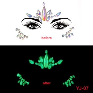 Luminous Halloween face jewels YJ-07 showing day iridescent and night green glow effect