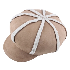 Cappello newsboy in pelle scamosciata kaki con rifiniture in pile bianco per l'inverno