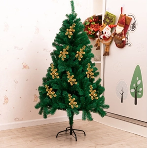 Détail de tiges de baies dorées scintillantes pour décorer le sapin et la couronne de Noël