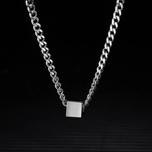Minimalist silver cube pendant necklace with Cuban chain for men and women in titanium steel