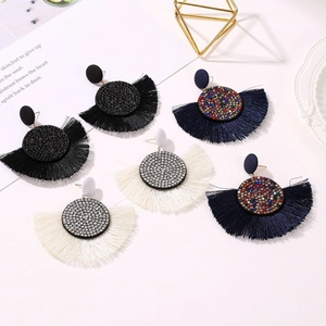Boucles d'oreilles bohèmes en forme d'éventail avec strass colorés en plusieurs tons