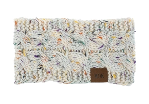 Detail of cable knit headband in beige tweed with brown leather brand tag
