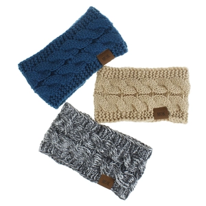 Three-pack cable knit headbands in dark blue, beige, and grey with MOK leather label