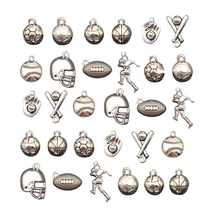Breloques Sportives En Alliage Vintage Pendentifs Football Basketball Baseball Rugby Casque Athlète Formes Pour Bijoux DIY Argent Antique