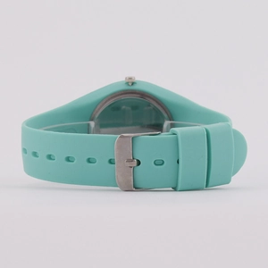 Fashionable mint green Geneva silicone strap quartz watch for women with metal buckle