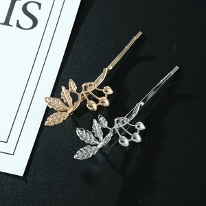 Eleganti fermagli per capelli in oro e argento con design a foglia di tulipano