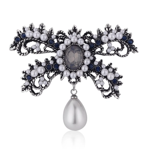 Vintage Baroque Bow Brooch For Women Alloy Rhinestone Faux Artificial Pearl Drop Pendant Victorian Style Jewelry Elegant