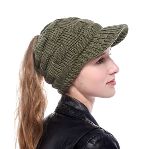 Knitted Ponytail Visor Beanie Hat For Women Acrylic Cable Knit Winter Warm Outdoor Short Brim Hat