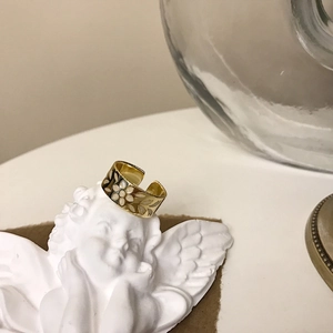 Vintage S925 sterling silver gold-plated open ring with white enamel flower design