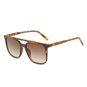 Retro tortoise shell double-bridge square sunglasses with brown gradient lenses