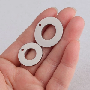 DIY stainless steel round disc pendants for jewelry making with small hanging holes