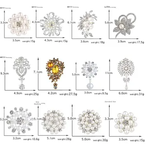 Size chart showing dimensions and weight for 12 floral pearl brooch pins styles