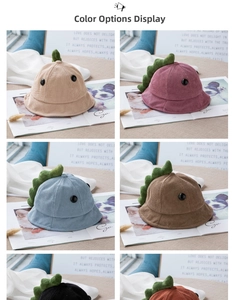 Details von Baby-Dinosaurier-Hüten in sechs Farben mit weichem Cord-Stoff und 3D-Flossen