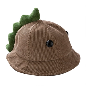Brauner Cord-Anglerhut für Kinder mit grünem Plüsch-Dinosaurier-Rücken und Augen