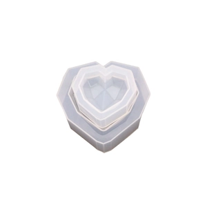 Due stampi in silicone a forma di cuore per progetti fai-da-te in resina epossidica