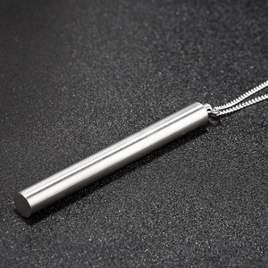 Silver stainless steel cylindrical pendant necklace with hip-hop street style metal chain