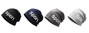 Détail des bonnets en maille sport en quatre couleurs avec texture de tissu de qualité