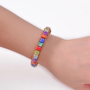Bracelet de yoga bohème fait main avec pierres naturelles carrées colorées et cuir