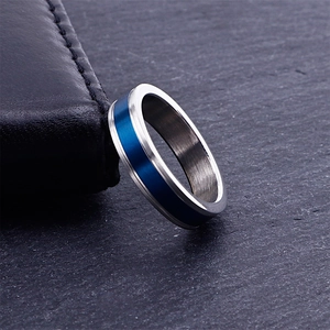 Bague pour homme en acier inoxydable de 5mm, finition brossée bleue et argentée mate