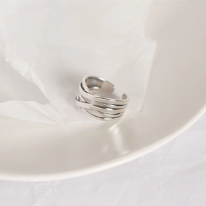 Detailed view of the S925 sterling silver multilayer woven ring with an adjustable open design