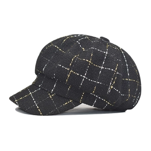 Casquette gavroche classique en tweed noir et doré avec fils métalliques et structure