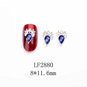 Détail de strass bleus en forme de larme 8x11,6 mm pour la décoration d'ongles DIY