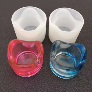 Moules en silicone translucide pour bougeoirs en résine avec bordure ondulée dégradée