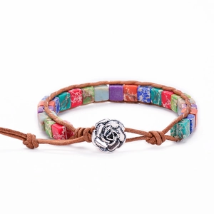 Bracelet bohème fait main avec pierres naturelles carrées et fermoir fleur argenté