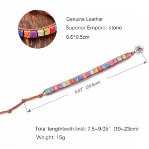 Bracelet enveloppant en cuir et pierres d'empereur avec fermoir lotus et perles