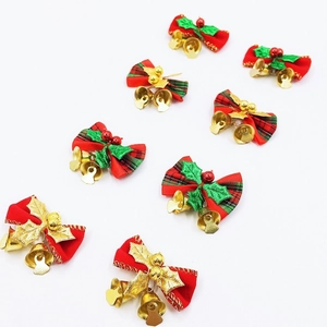 Lot de 8 mini nœuds de Noël avec cloches dorées et baies rouges pour décoration