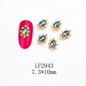 Detail of alloy nail art rhinestone LF2943 with golden base and iridescent crystals